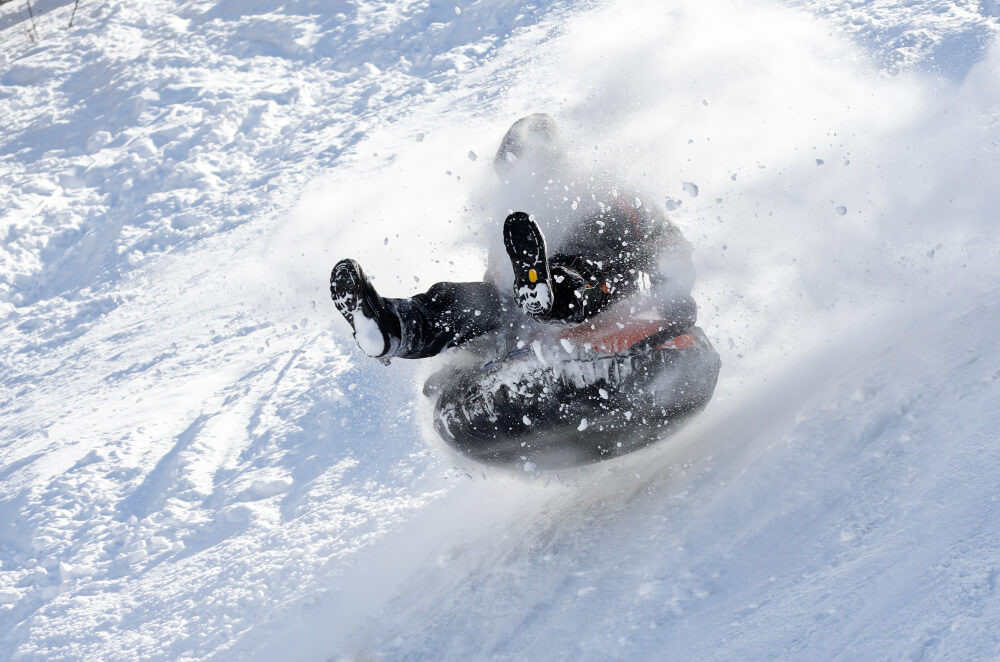 Места, организованные для катания на тюбингах и лыжах в Московском районе г. Минска Места, организованные для катания на тюбингах и лыжах в Московском районе г. Минска